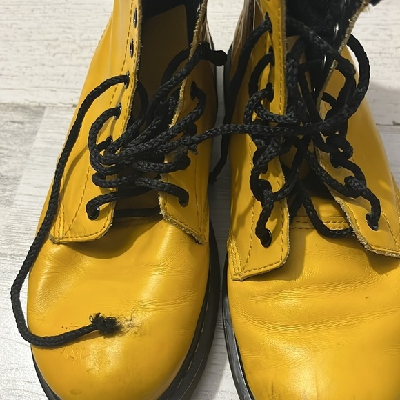 Dr Martens Yellow Combat Boots Size 4 - Picture 12 of 12